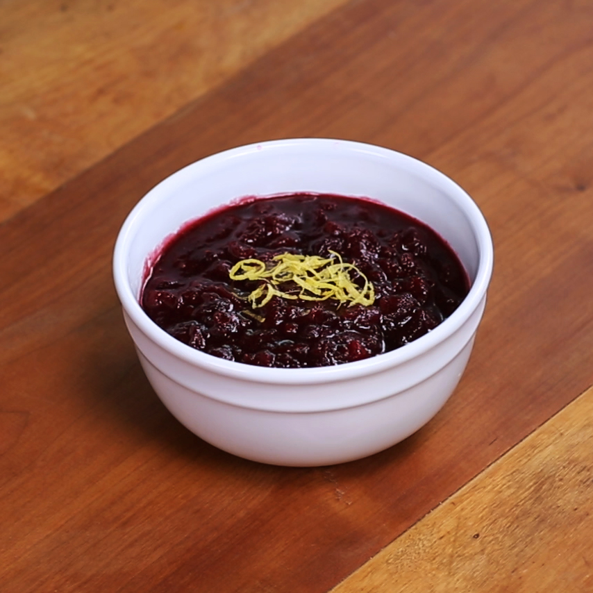 Sweet & Savory Cranberry Sauce | Bell's Seasoning & Foods
